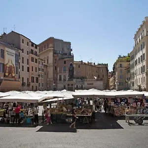 Holiday home Appartamentino Campo Dei Fiori, Rome